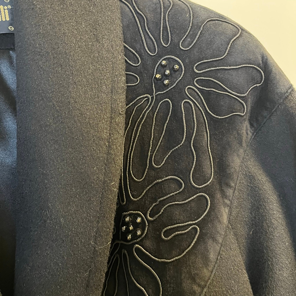 Vintage 80s Made in Canada Virgin Wool Coat Suede Appliqué Floral Cord Bead M/L - Picture 6 of 13